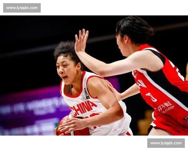 14 岁混血新星李安妮:国少核心的女篮一队梦 14 岁混血新星李安妮:国少核心的女篮一队梦