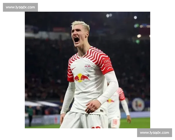 曼联季前夺冠剑指复兴!塞斯科:红魔的战术板在召唤 曼联季前夺冠剑指复兴!塞斯科:红魔的战术板在召唤