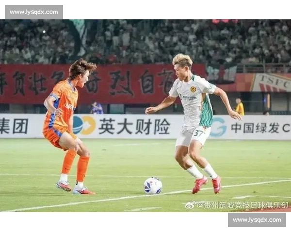 崔跃强执法中乙补赛 贵州筑城竞技 2-1 擒武汉三镇 B 队 崔跃强执法中乙补赛 贵州筑城竞技 2-1 擒武汉三镇 B 队